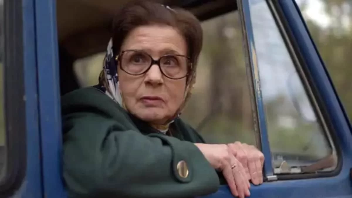 Τα καλύτερά μας χρόνια: «Μας τσάκισες ρε» - Θρήνος στο τελευταίο "αντίο" στην γιαγιά Ερμιόνη