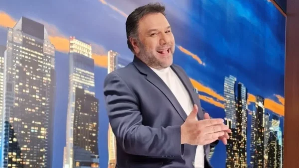 The 2night show: Ανακοινώθηκαν τα ευχάριστα για τον Γρηγόρη Αρναούτογλου - Τί συνέβη;