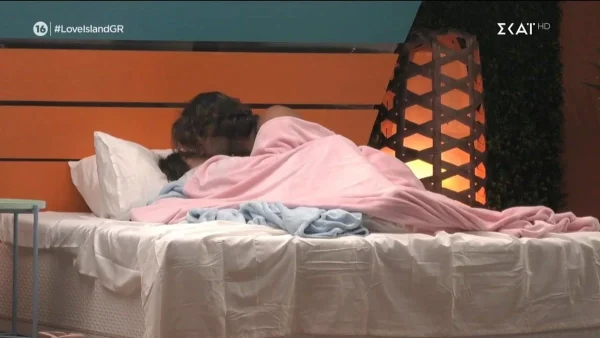 Άνω των 18: Συνουσιάστηκαν στο σπίτι του Love Island; - Βίντεο ντοκουμέντο