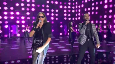 J2US: «Τα πόδια της Κουλιανού, ολόκληρος ο Κοκλώνης» - Το Twitter "τρελάθηκε" με την εμφάνιση της