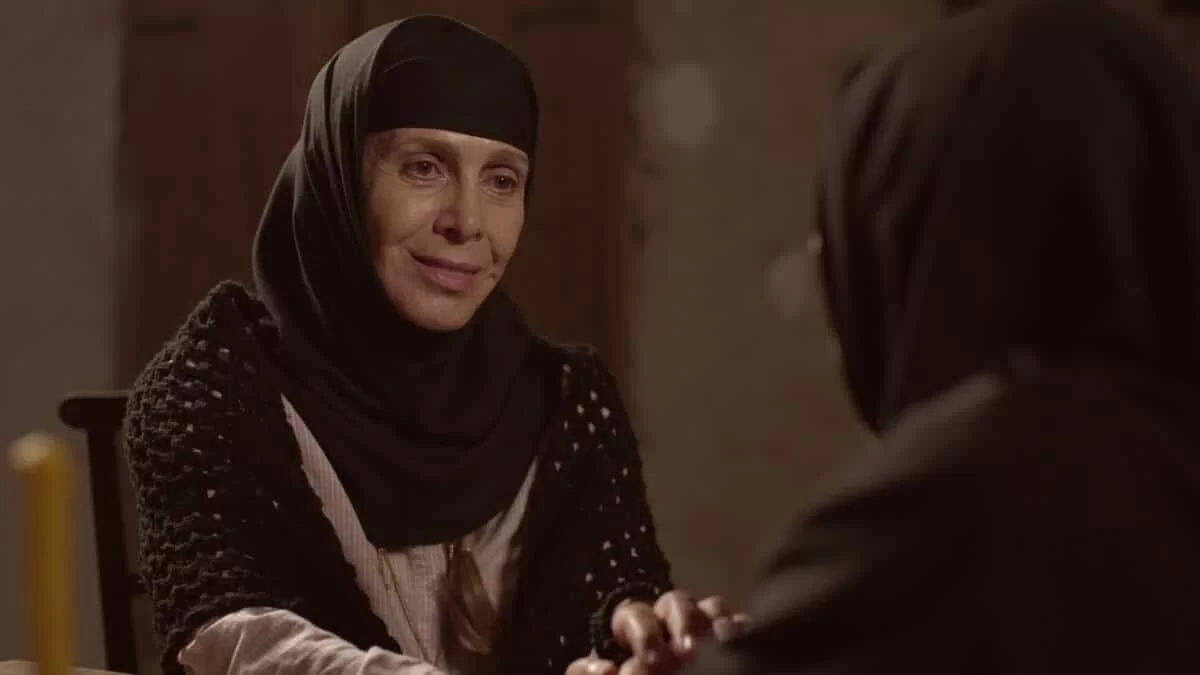 Μαύρο Ρόδο (10-11/10): Το τρομερό μυστικό που φυλά η Αυξεντία για τη νύχτα που η Ελισάβετ έφτασε στο μοναστήρι