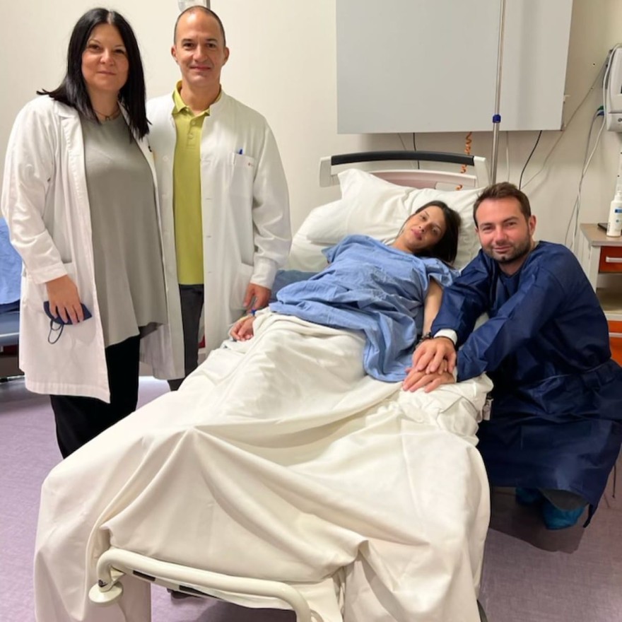 Το βίντεο της Άννας Μπεζάν κατά την διάρκεια του τοκετού