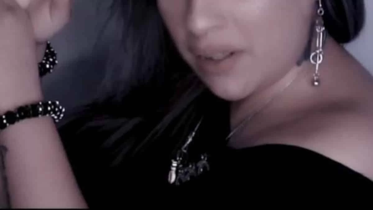 Υπεβλήθη σε μαστεκτομή και έχασε τα δίδυμα μωρά της - Συγκλονίζει γνωστή τραγουδίστρια για την μάχη της με τον καρκίνο