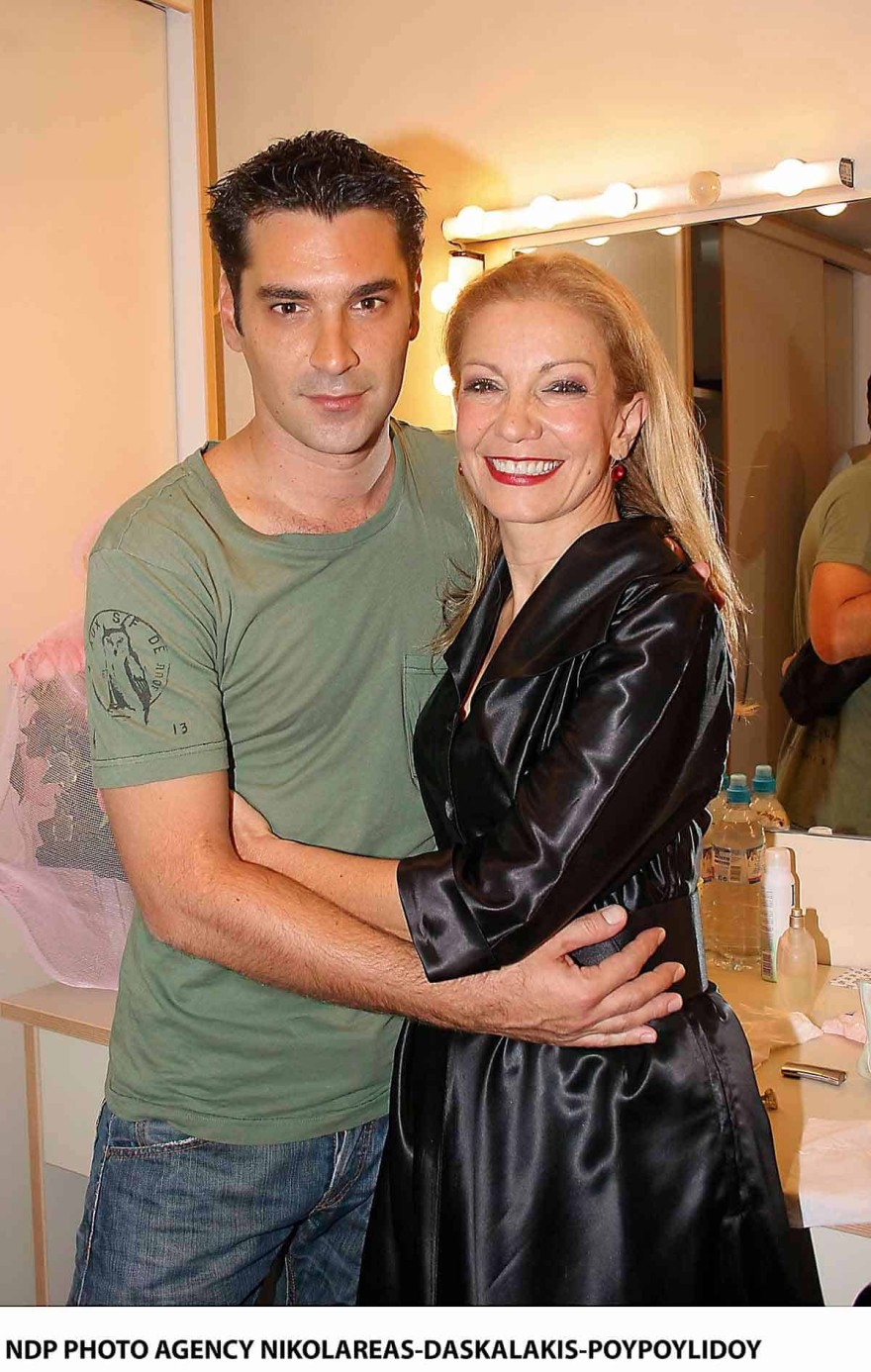 Πέμη Ζούνη παιδικά χρόνια