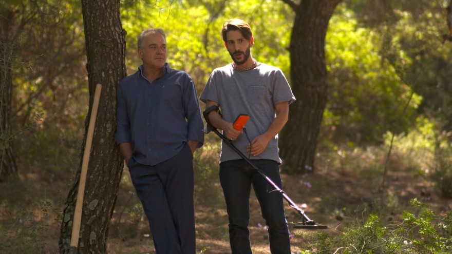 Χαιρέτα μου τον πλάτανο - Εξελίξεις 