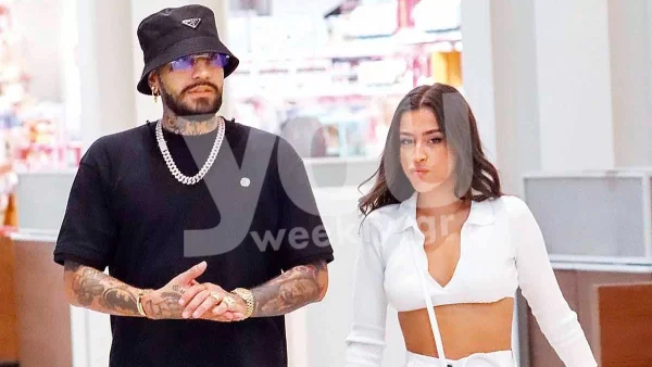 Τους κοιτούσε όλο το εμπορικό κέντρο - Η εκρηκτική εμφάνιση της Γιώτας Ιωαννίδου μέρα μεσημέρι στο πλευρό του Snik