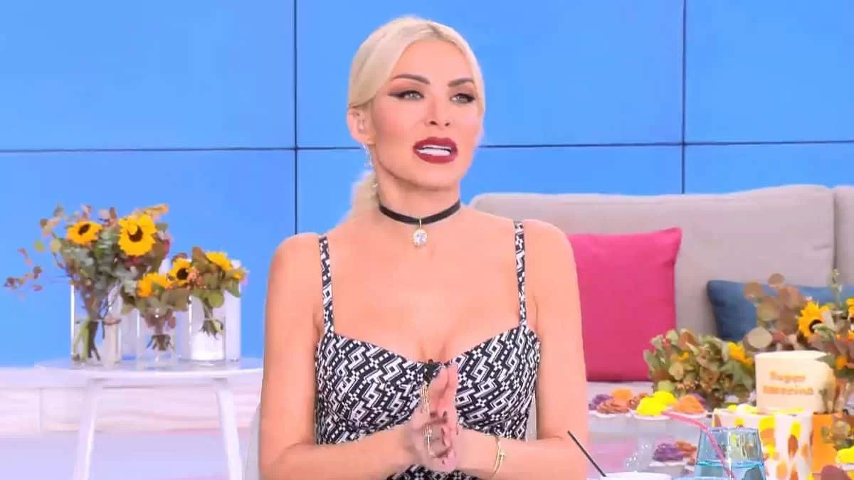 Super Κατερίνα: Ανακοίνωσαν στον αέρα της εκπομπής πως χώρισαν - Δεν το πίστευε η Κατερίνα Καινούργιου