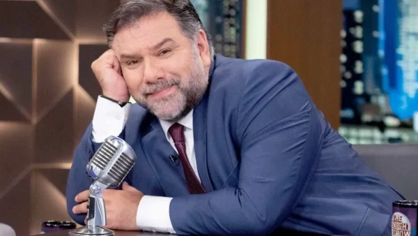 The 2night show: Οι αποψινοί 3/10 καλεσμένοι του Γρηγόρη Αρναούτογλου