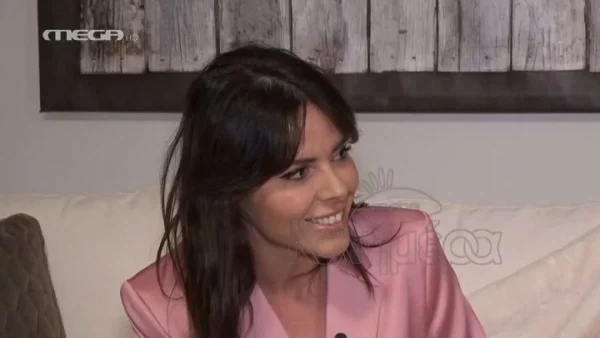 Παραλίγο να της "φάει" την θέση - Το παρασκήνιο της Έλενας Γαλύφα με την Βίκυ Καγιά