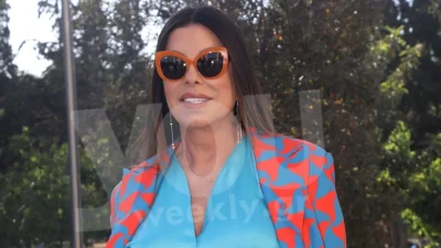 Με μπικίνι στη θάλασσα - Έτσι είναι το σώμα της Άντζελας Δημητρίου στα 68 της χρόνια