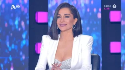 J2US: «Η περούκα της Βανδή είναι...» - ''Ξεσπάθωσε'' το twitter με τα νέα μαλλιά της Δέσποινας