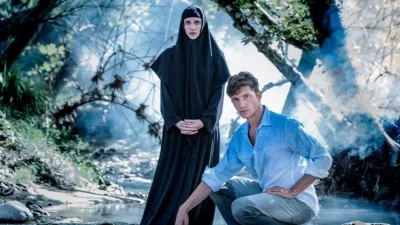 Μαύρο Ρόδο: Σοκ! Ο Πέτρος βλέπει την μητέρα του να κάνει έρωτα με τον εραστή της