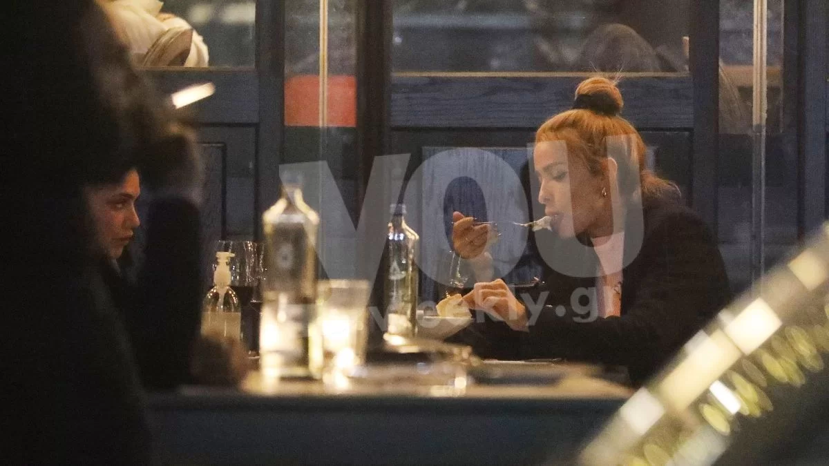 Ελένη Φουρέιρα: Σε ακριβό εστιατόριο της Γλυφάδας για γαρίδες κι όχι μόνο η εγκυμονούσα