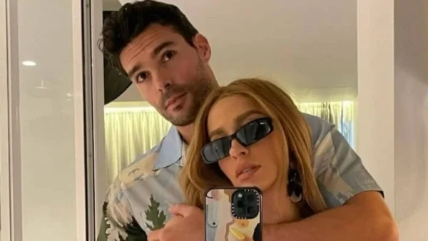 Η Φουρέιρα ανακοίνωσε την εγκυμοσύνη της - Με τον Μποτία και τη φουσκωμένη κοιλίτσα αγκαλιά στο κρεβάτι