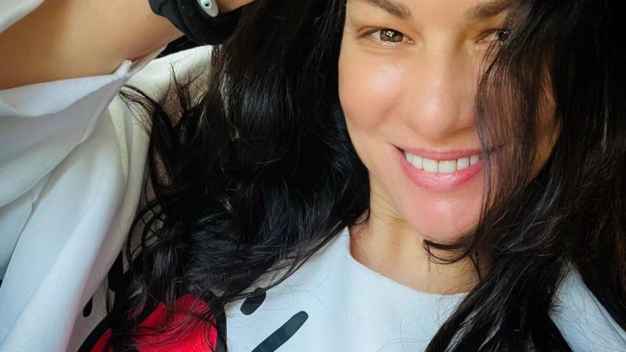 Η Μάνια Ντέλου αλλαγμένη και αδυνατισμένη