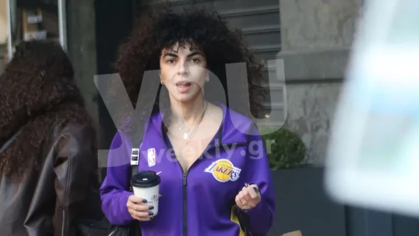 Όλη η Αθήνα κοιτούσε αυτό που φόρεσε - Αποκλειστικές φωτογραφίες της Μαρίας Σολωμού από πρόσφατη έξοδό της