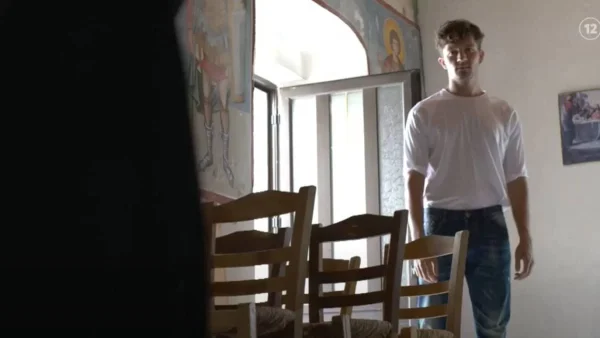 Μαύρο Ρόδο (1/11): Ο Πέτρος επιστρέφει στην Πάτρα - Παθαίνει σοκ με τα όσα μαθαίνει