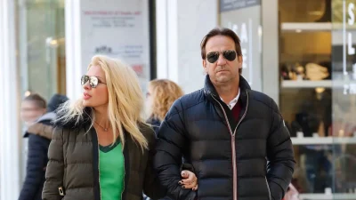 Ένιωσε εκτεθειμένη - Το άβολο περιστατικό στο κέντρο της Κηφισιάς για την Ελένη Μενεγάκη και τον Ματέο Παντζόπουλο