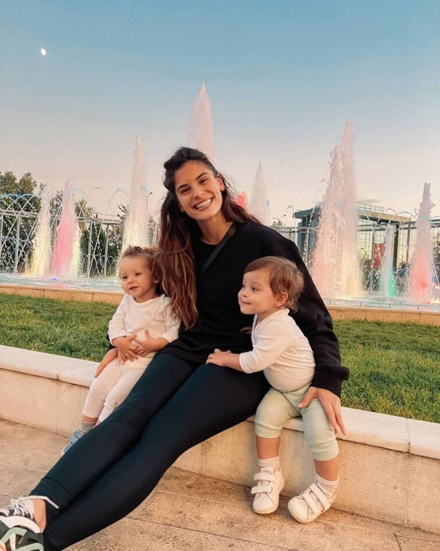 Χριστίνα Μπόμπα παιδιά