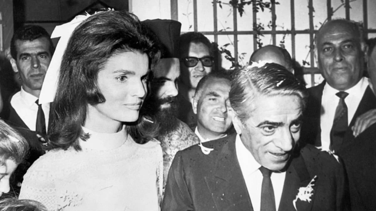 Τζάκι Κένεντι: Ολόγυμνη στον Σκορπιό του Ωνάση - Οι φωτογραφίες που είχαν εξοργίσει τον Έλληνα μεγιστάνα το 1968