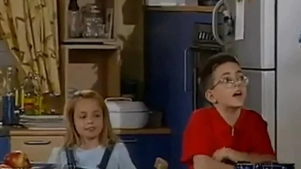 Αδιανόητο! Πως είναι σήμερα ο μικρός Ορέστης του σίριαλ "Νταντά για όλες τις δουλειές" - 23 χρόνια μετά