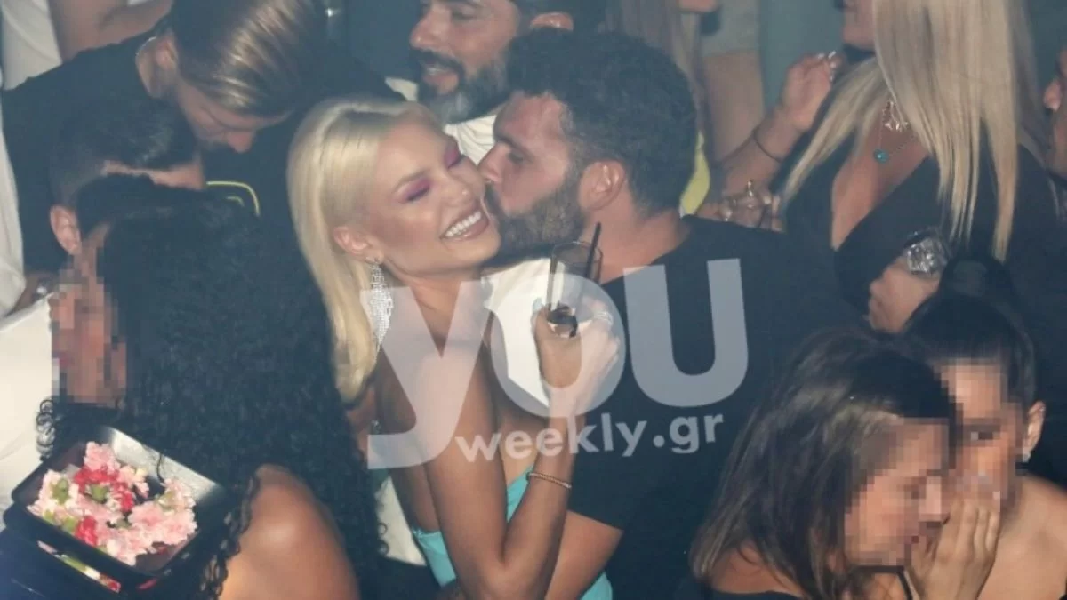 Σε μαγευτικό σαλέ με τζάκι - Φωτογραφίες από την απόδραση της Αλεξάνδρας Παναγιώταρου και του Σχίζα στον Παρνασσό