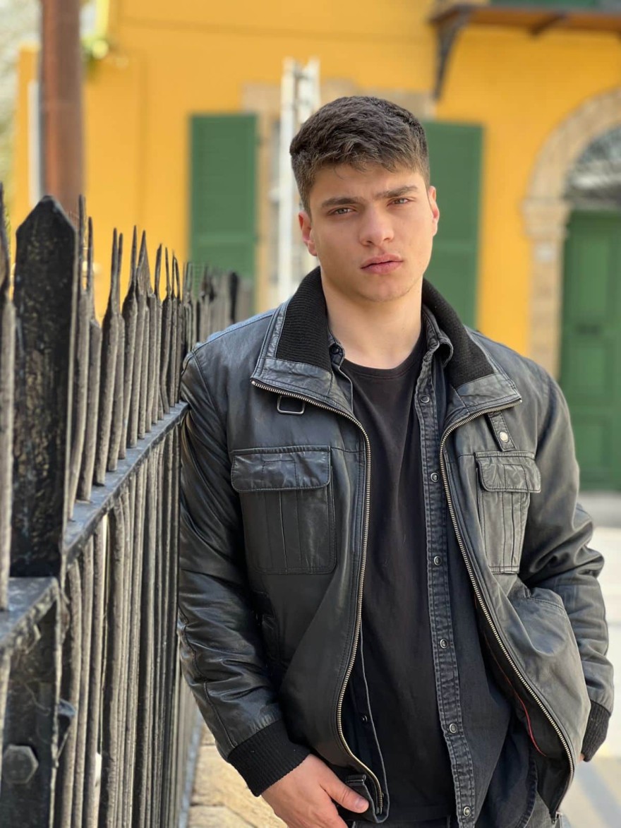 Διονύσης Παπανδρέου Γη της Ελιάς