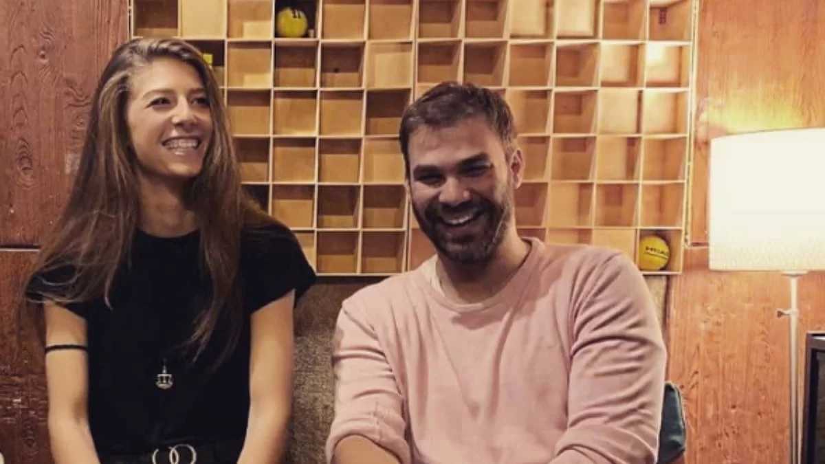 Την είδαμε για πρώτη φορά στο The Voice πριν από 5 χρόνια - Τι συμβαίνει ανάμεσα στην Ελευθερία Παπαμιχαήλ και τον Γιώργο Σαμπάνη