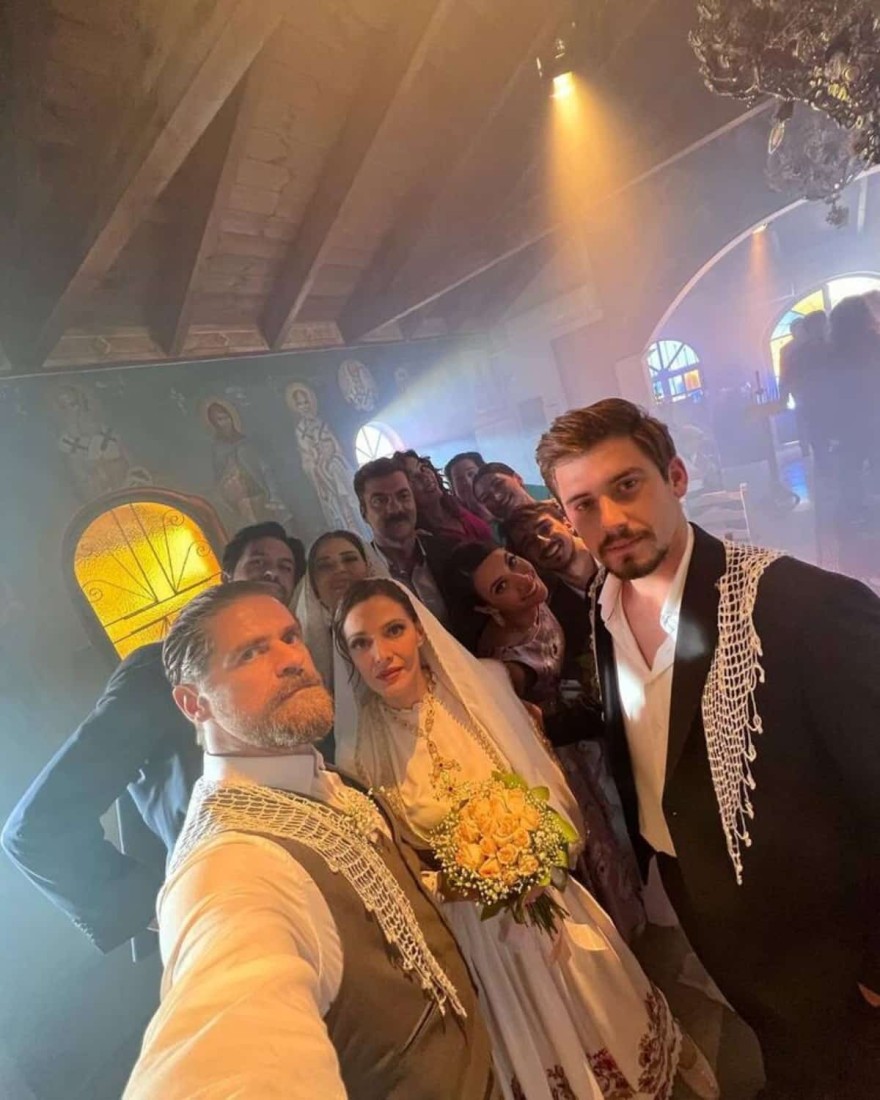 Η πρώτη φωτογραφία που δημοσίευσε ο Δημήτρης Λάλος από τον γάμο Βασιλικής & Μαθιού