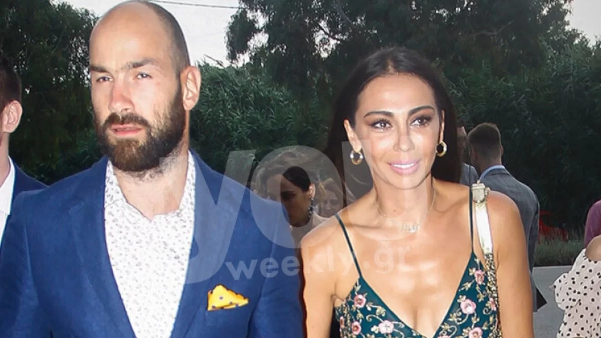 Σαν να βγήκε από ταινία - Ο μαγικός στολισμός στο σπίτι Ολυμπίας Χοψονίδου και Βασίλη Σπανούλη για τα Χριστούγεννα