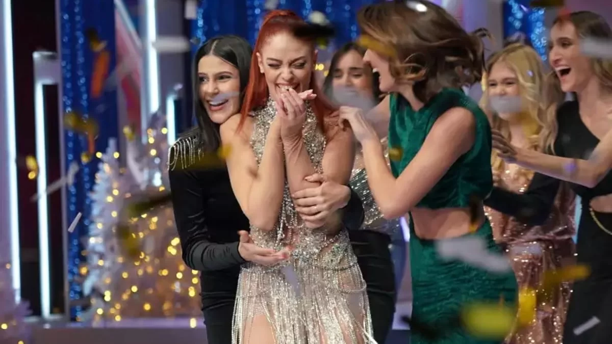 Έκλαιγε στην αγκαλιά της Καγιά - Η συγκλονιστική στιγμή που η Αλεξία Τράικο υπογράφει το μεγάλο συμβόλαιο του GNTM 5