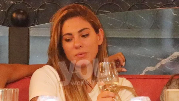 Έκαναν "ντου" στο σπίτι της Ευρυδίκης Βαλαβάνη λίγο πριν φύγει για το Survivor All Star - Τι συνέβη