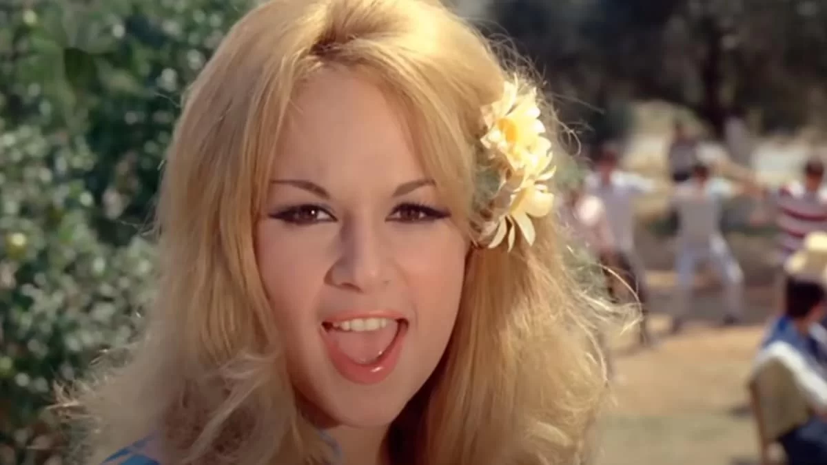 «Το έμαθα οδηγώντας από το ραδιόφωνο και...» - Συγκλονιστική αποκάλυψη 26 χρόνια από το θάνατο της Βουγιουκλάκη