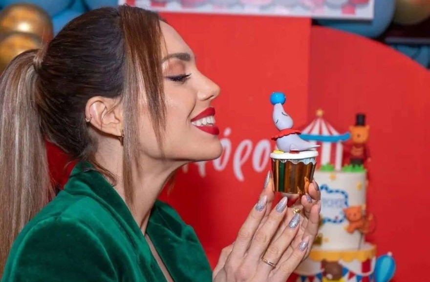 Κρυσταλλία γενέθλια γιου