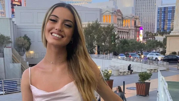 Full in love η Δανάη Λιβιεράτου - Η δημόσια ερωτική εξομολόγηση του συντρόφου της για τα 20ά γενέθλιά της