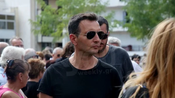 Δεν το γνώριζε κανείς - Τον ξέρουμε 25 χρόνια ως Δημήτρη Μπάση, αλλά τον λένε...