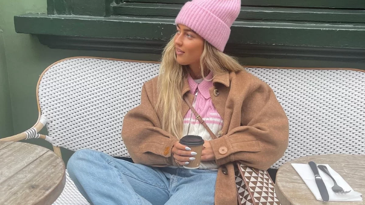 Αυτά τα κασκόλ θα φορεθούν τον χειμώνα του 2023 - Αγόρασε τα πριν τα πάρουν όλοι, από το Bershka