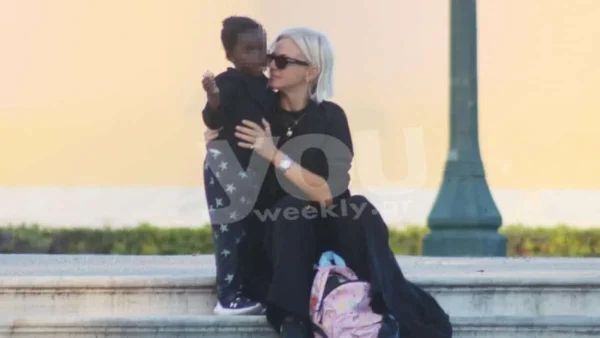 Έφυγαν εκτός Ελλάδος  - Το πρώτο ταξίδι της Κοντοβά με την Ada μετά το χωρισμό από τον Καλημέρη