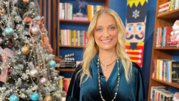 «Είναι τα πιο παραμυθένια αυτά τα Χριστούγεννα» - Η συγκινητική δήλωση της Λένας Δροσάκη για τις γιορτές