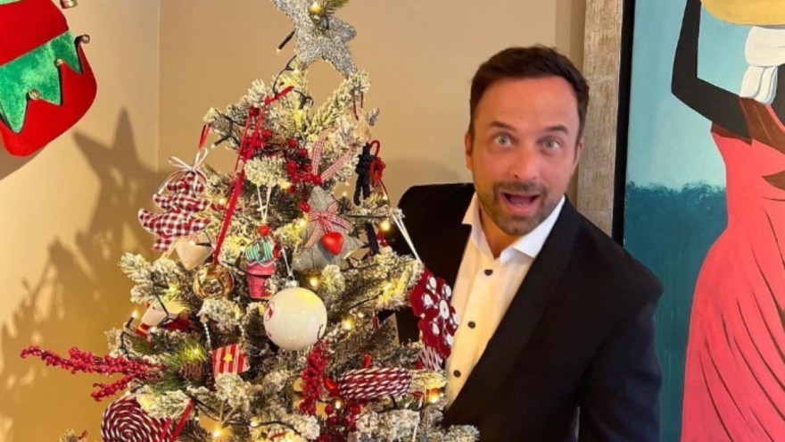 Το χριστουγεννιάτικο δέντρο του Γιώργο Λιανού)