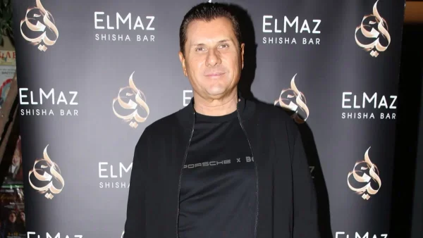 Ενάμιση μήνα από τη δολοφονική επίθεση - Η πρώτη νυχτερινή έξοδος του Γιάννη Μάρκου