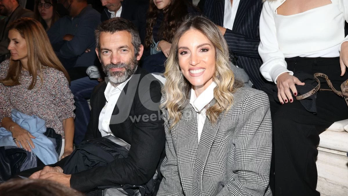 Αγκαλιά με την πεθερά του ο Φίλιππος Μιχόπουλος στο πλευρό της Αθηνάς Οικονομάκου - Στιγμές ευτυχίας για την ηθοποιό