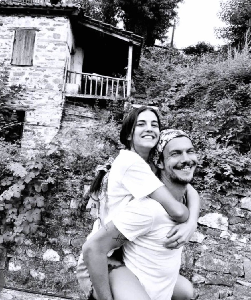 Παντούση - Παπαζήσης