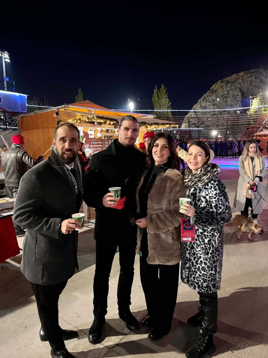 Greek Santa's Village θέατρα Βράχων Πορφυράκης