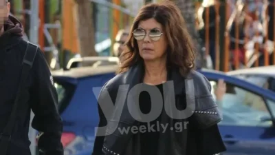 Καμία σχέση με τα σκούρα χρώματα που είχε στα μαλλιά της - Έγινε κατάξανθη η Σοφία Αλιμπέρτη