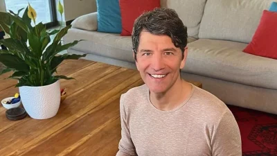 Έχει μέχρι και κοτέτσι - Το βίντεο από την τεράστια φάρμα του σπιτιού του Σάκη Ρουβά