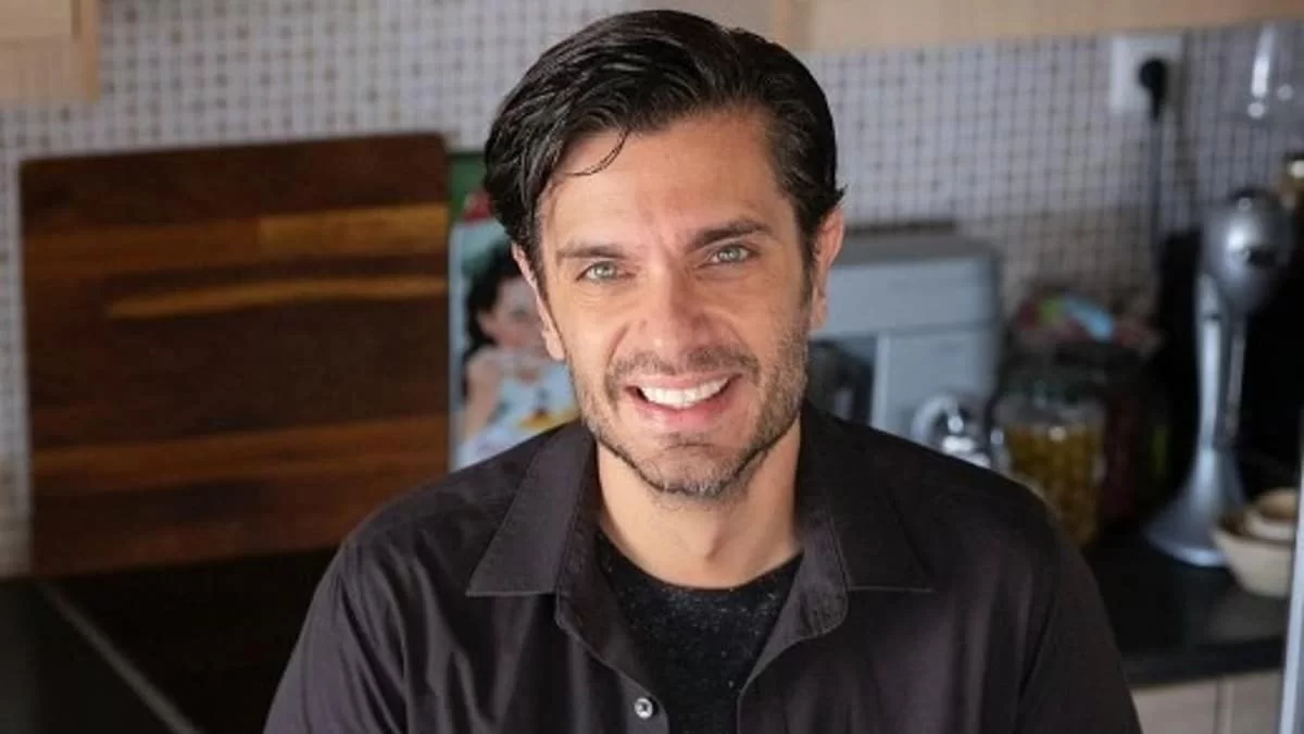 Δεν τον βλέπουμε συχνά - Η τρυφερή φωτογραφία του Μύρωνα Στρατή με τον μονάκριβο γιο του