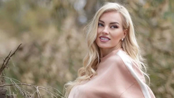 «Η κόρη σου...» - "Σούσουρο" στο Instagram με την τελευταία ανάρτηση της Τζούλια Νόβα