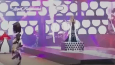 Madwalk 2022: Η Μπεκατώρου τραγουδούσε και η Χριστοπούλου περπατούσε - Το δίδυμο που κανείς δεν ήξερε ότι ήθελε να δει μαζί