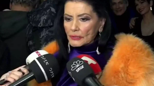 «Ανατριχιάζω που τη θυμάμαι» - Η σπαρακτική αποκάλυψη της Ζωζώ Σαπουτζάκη για την Μάρθα Καραγιάννη